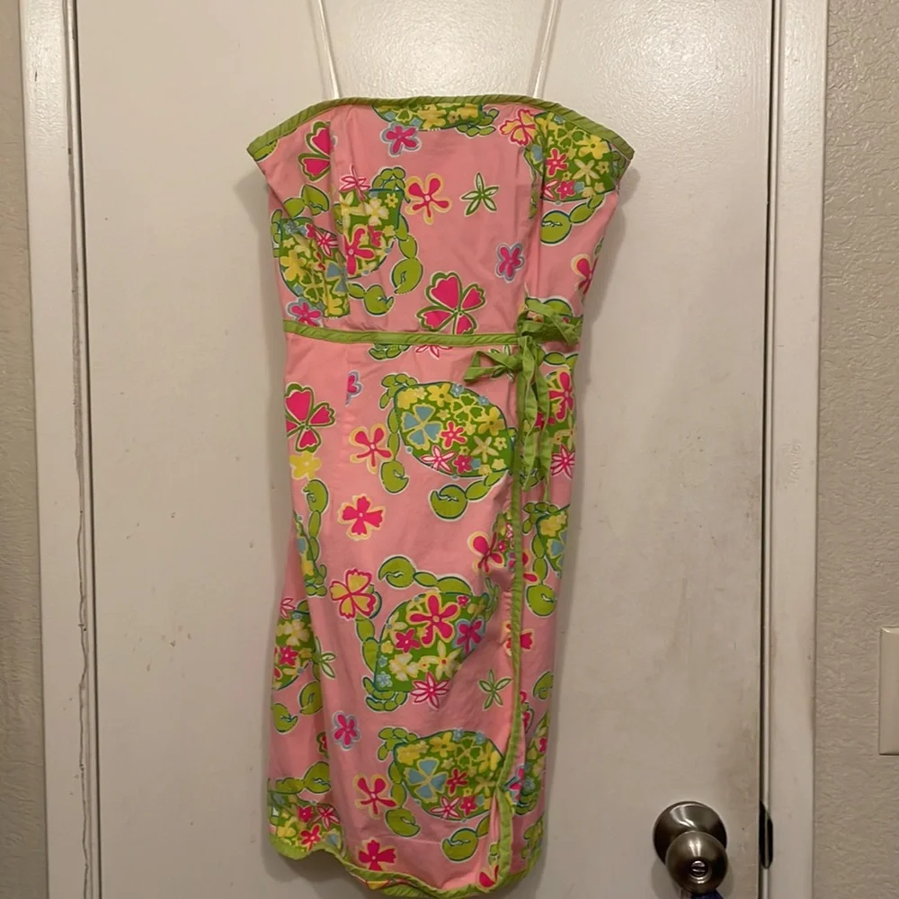 Lilly Pulitzer size 2 pink & green vintage crab print dress. - Picture 3 of 7